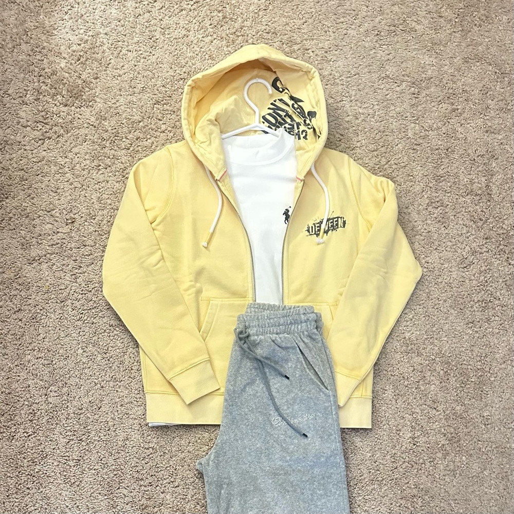 Aesthetic Cozy Hoodie | Korean Street Style | Cute Yellow Sweatshirt Deaveen